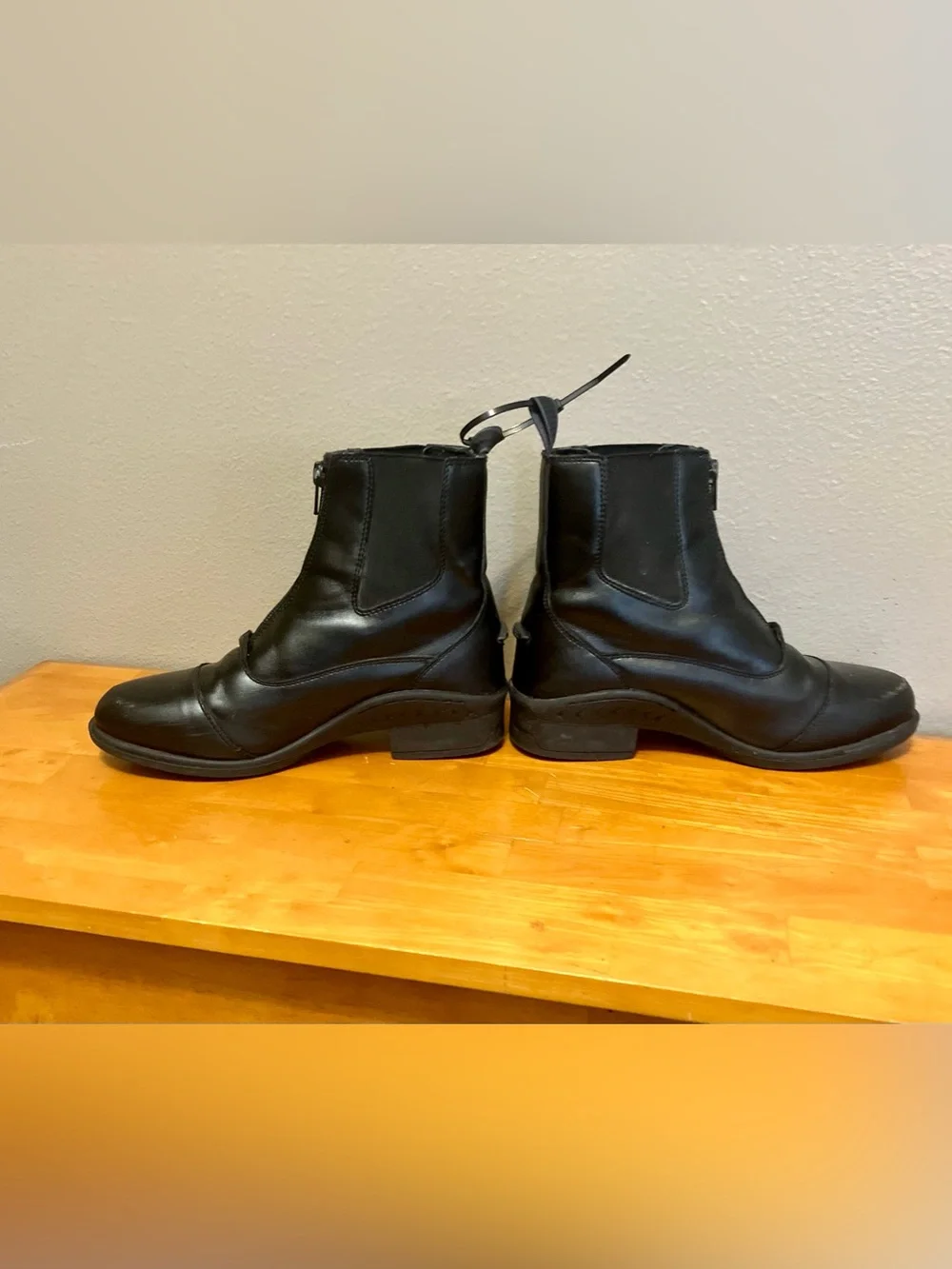 Smart Pak Eliza Synthetic Front-Zip Paddock Boots, Black - Size 3 (VGUC)